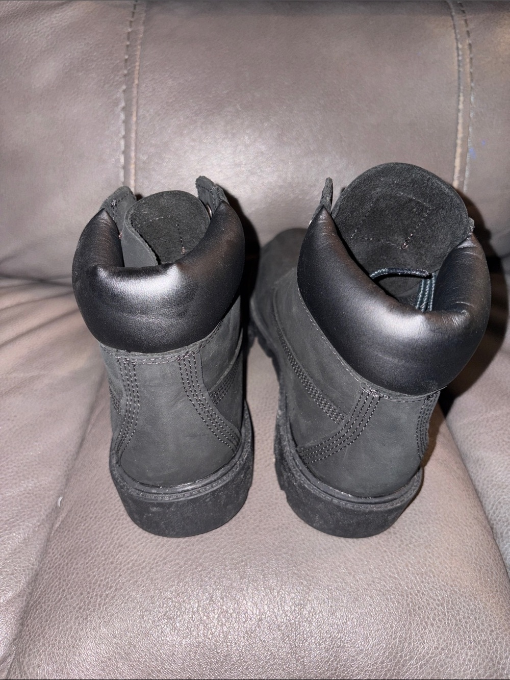 (New) Never worn Timberland Black Nubuck 6-Inch Lace-Up Boots (Big kids) *No Box - Picture 4 of 7